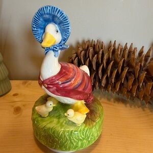 Beatrix Potter Jemima Puddle-Duck 1977 Schmid music box